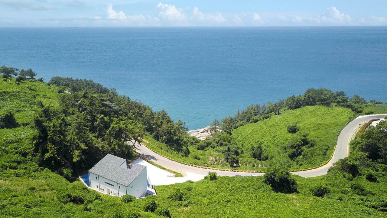 Oneday Namhae Villa Eksteriør billede