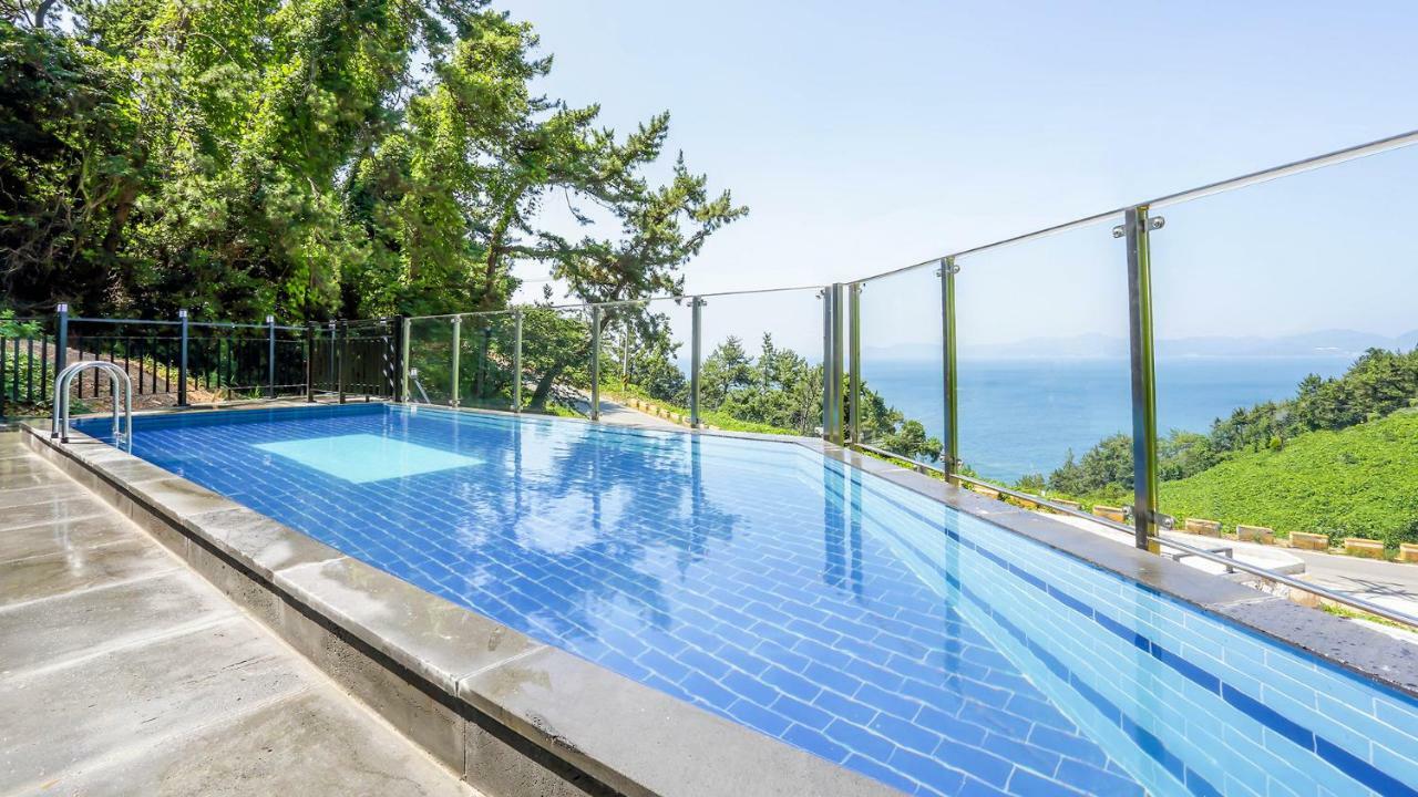 Oneday Namhae Villa Eksteriør billede