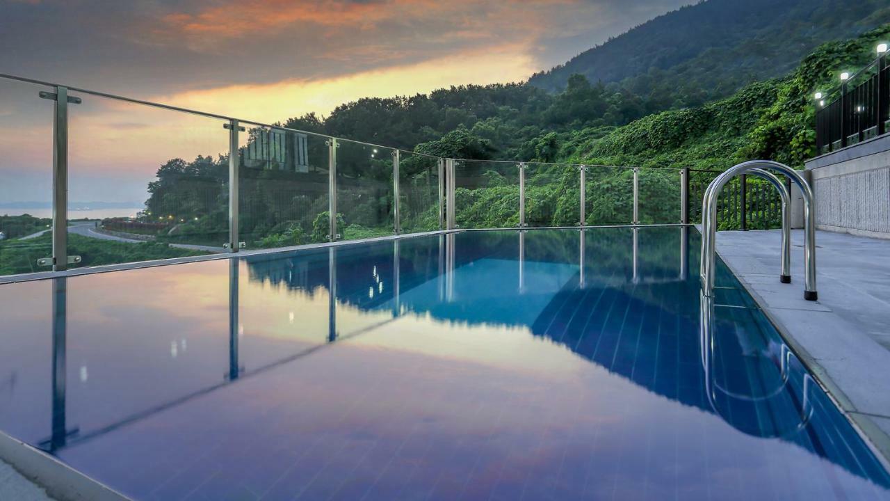 Oneday Namhae Villa Eksteriør billede